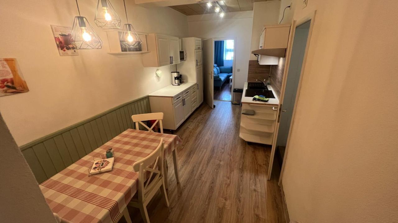 Ferienwohnung Wetzig W2 - Breite Strasse 104 韦尼格罗德 外观 照片